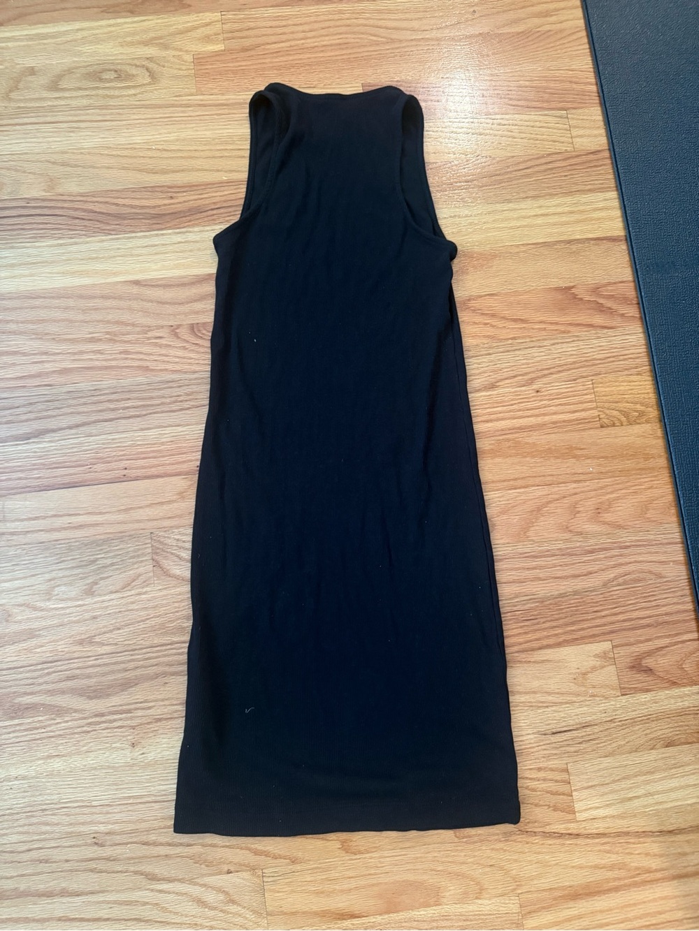 H&M Black Ribbed Sleeveless Midi Dress
